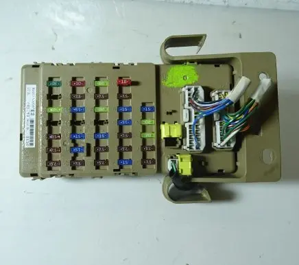 Subaru Outback Fuse box set 82201AJ000