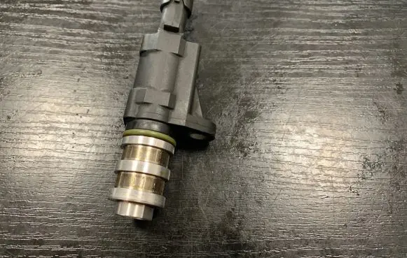 BMW 7 G11 G12 Turbo solenoid valve 7639993
