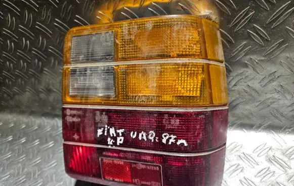 Fiat Uno Rear/tail lights 298002 0039448