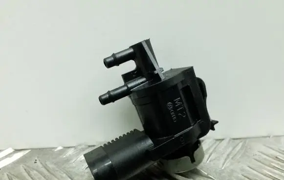 Skoda Octavia Mk2 (1Z) Turbo solenoid valve 1K0906283A