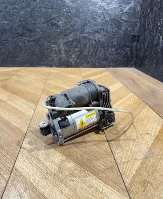 Mercedes-Benz R W251 Air suspension compressor/pump 