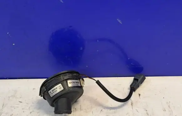 Volvo V70 Engine control unit/module fan 8666595