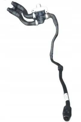 Volkswagen Golf VII Engine coolant pipe/hose 5Q0820507B
