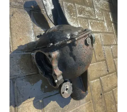 Mitsubishi Pajero Front axle beam 
