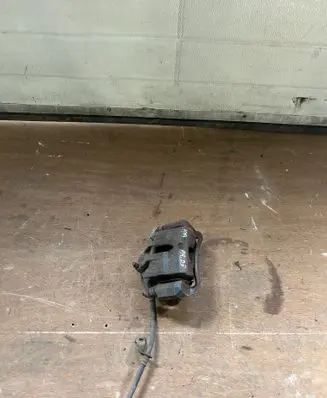 KIA Sportage Front brake caliper
