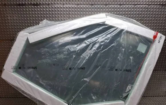 Fiat Doblo Front door window glass four-door S26336490 51907725