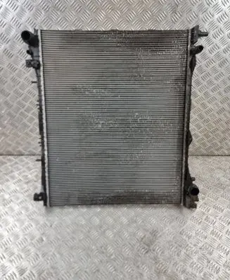 Land Rover Discovery 5 Coolant radiator FPLA8005AB
