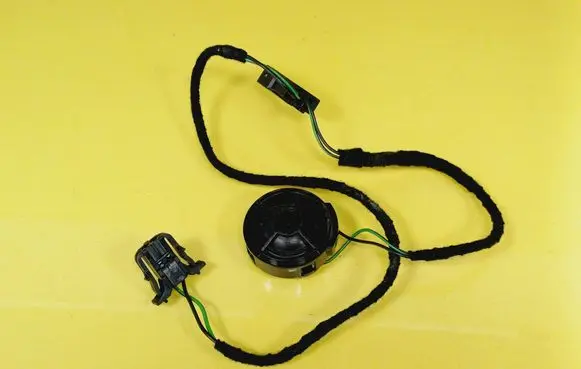 Audi A6 S6 C5 4B Front door high frequency speaker 4B0035399C