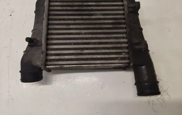 Audi A4 S4 B7 8E 8H Intercooler radiator 8E0145805