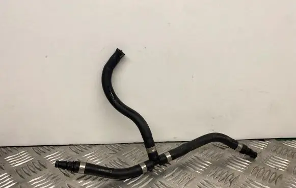 Mercedes-Benz C W204 Engine coolant pipe/hose A2045012325