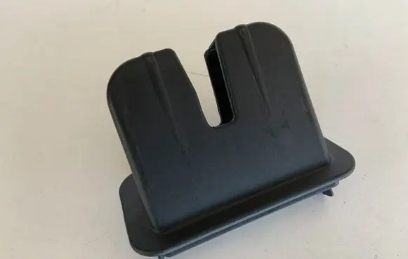 Audi A6 S6 C7 4G Tailgate/boot lid lock trim 4H0827520