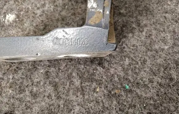 Volkswagen Caddy Front door upper hinge 6Q0831402C