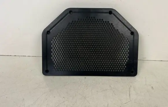 BMW 1 E81 E87 Subwoofer grill/trim 6925328