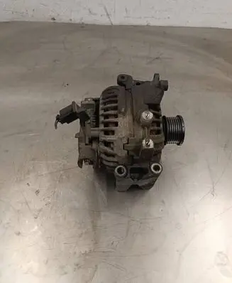 Mercedes-Benz C W203 Generator/alternator 0124625014 A0131540002