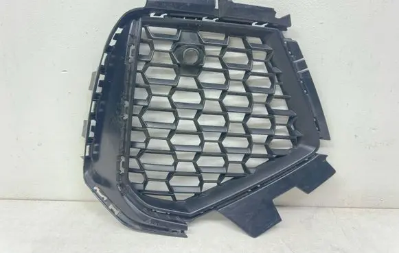 Audi RSQ3 Front bumper lower grill 83A807682F 83A807682