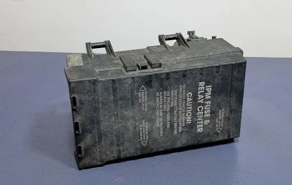 Chrysler Grand Voyager IV Fuse box set 04869204AM