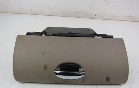 Aixam A751 Glove box 