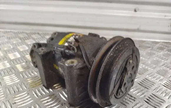 Nissan Almera Tino Air conditioning (A/C) compressor (pump)