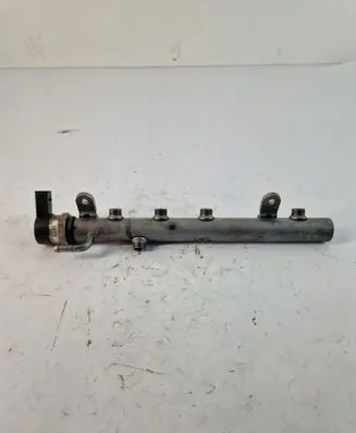 Fuel main line pipe