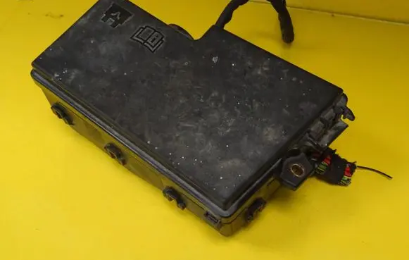Ford Focus C-MAX Fuse box set 3M5T-14A067-BC 3M5T14A067BC