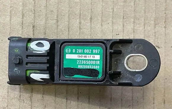 Renault Megane III Air pressure sensor 0281002997 H8200843680 1301051F13