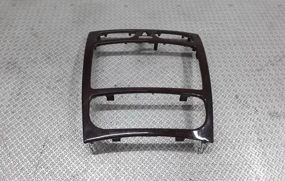 Mercedes-Benz C W203 Radio/GPS head unit trim A2036804639