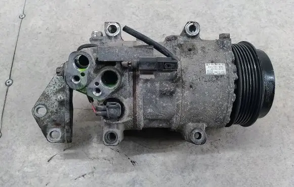 Mercedes-Benz A W169 Air conditioning (A/C) compressor (pump) 