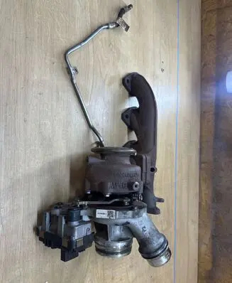 Toyota Auris E180 Turbo 346548504 Bv351675