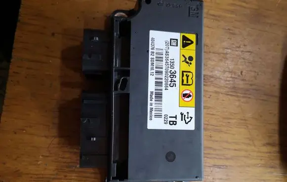 Opel Insignia A Airbag control unit/module 13503645 404376