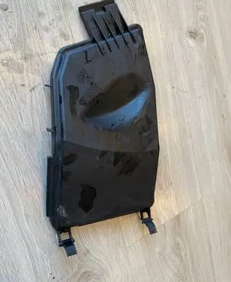Mercedes-Benz C W203 Fuse box cover 2035451403 A2035451403