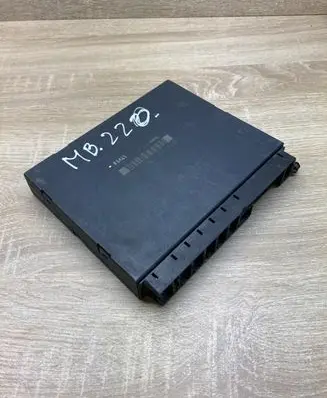 Mercedes-Benz S W220 Seat control module 2208201385