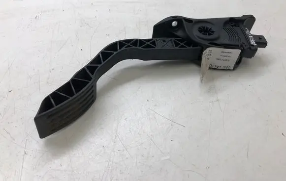 Ford Focus Accelerator throttle pedal BV619F836BB 6PV01036832
