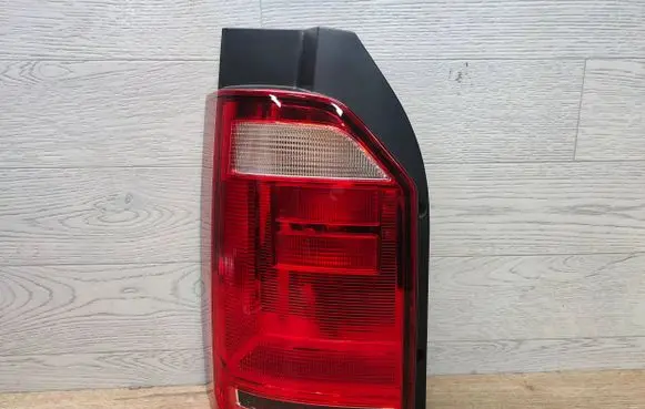 Volkswagen Transporter - Caravelle T6 Rear/tail lights 7E0945095R