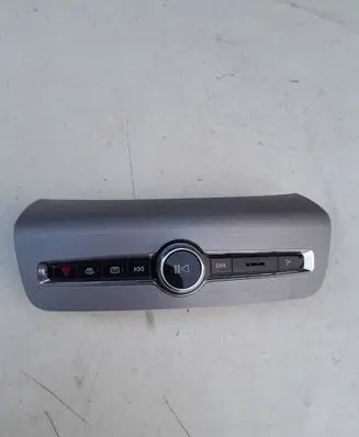 Volvo XC90 Head unit multimedia control P31346790 19W227 T19220007701