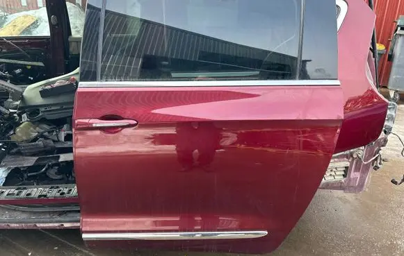 Chrysler Pacifica Side sliding door 
