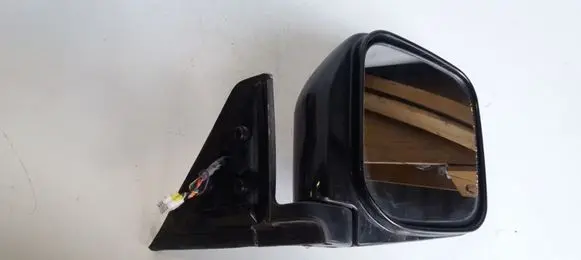 Mitsubishi Pajero Sport I Front door electric wing mirror E13010155