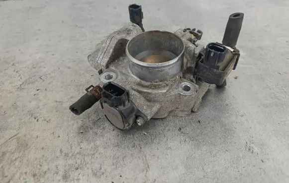 Mazda 3 I Throttle body valve