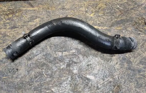 Hyundai XG Engine coolant pipe/hose 04B13