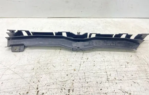 Mercedes-Benz E W124 Other engine bay part A2025460980 2025460980