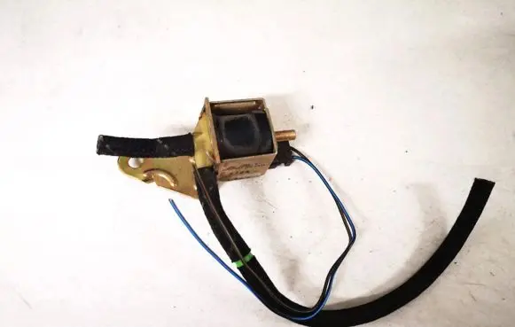 Audi A4 S4 B5 8D Turbo solenoid valve 437906283a