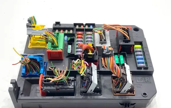 DS Automobiles 4 Other control units/modules 9806687980
