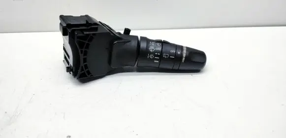 Nissan Almera Tino Indicator stalk 25260