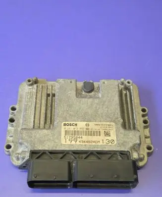 Fiat Grande Punto Engine control unit/module 0281012899 51795844 4344B2ADM