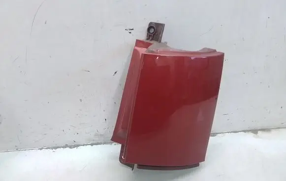 Nissan Note (E11) Rear/tail light trim molding 