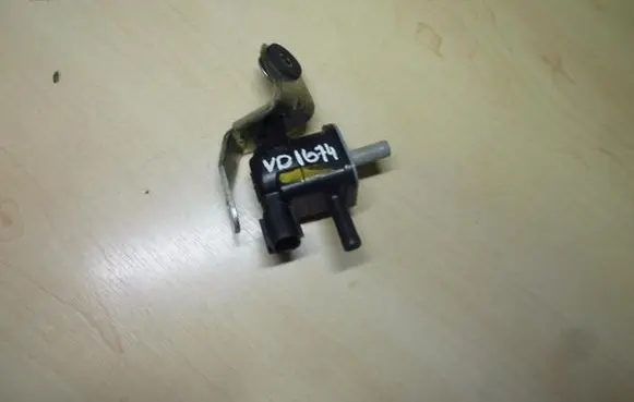 Toyota Corolla E160 E170 Turbo solenoid valve 90910TC001 VD1674