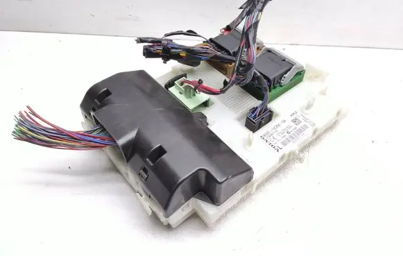 Volvo V60 Fuse module 31343677