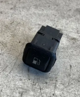 Volkswagen Golf IV Fuel tank opening switch 3b0959833a