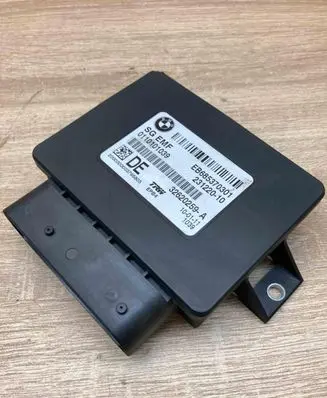 BMW 5 F10 F11 Hand brake control module 6853703 23122010
