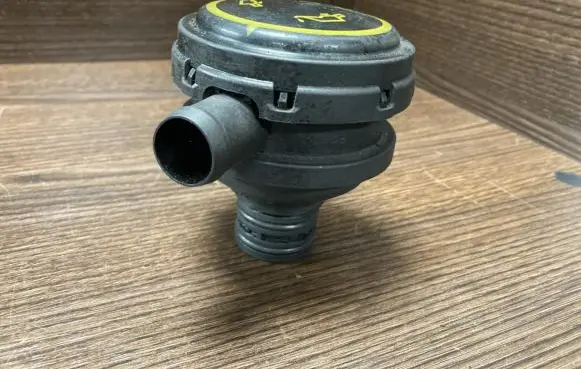 Ford Transit Breather valve 954F6A785AA