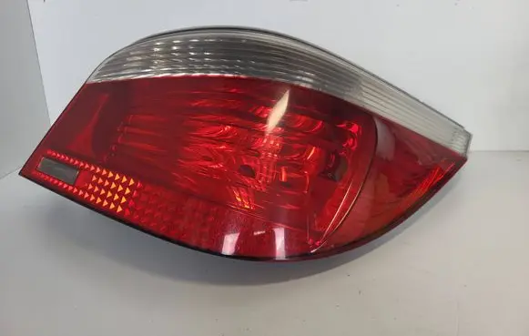BMW 5 E60 E61 Rear/tail lights 6923306